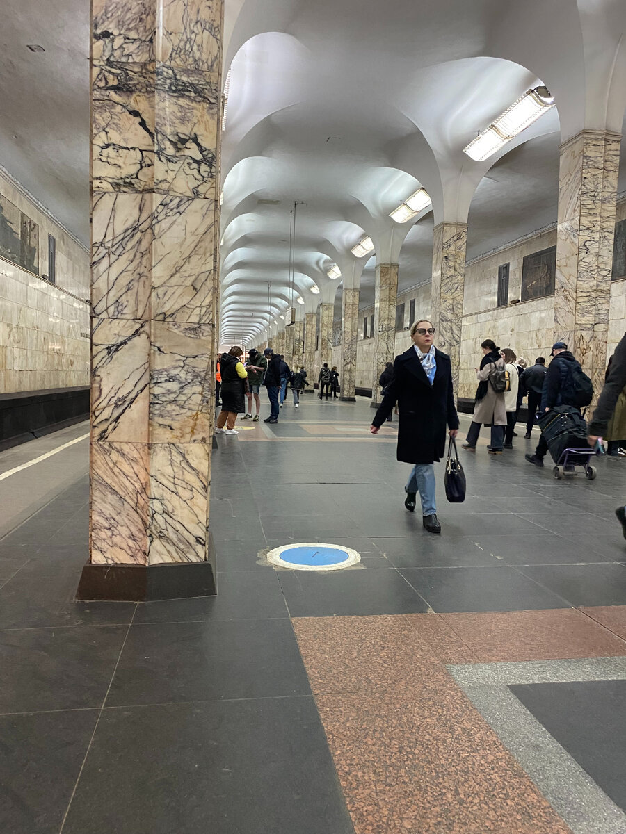 Кто-то уже в шортах!