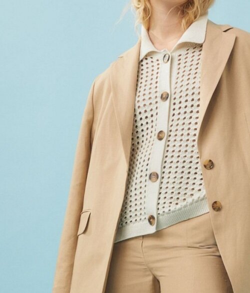 Вязаный кардиган с сеточкой. Фото источник: интернет-магазин.