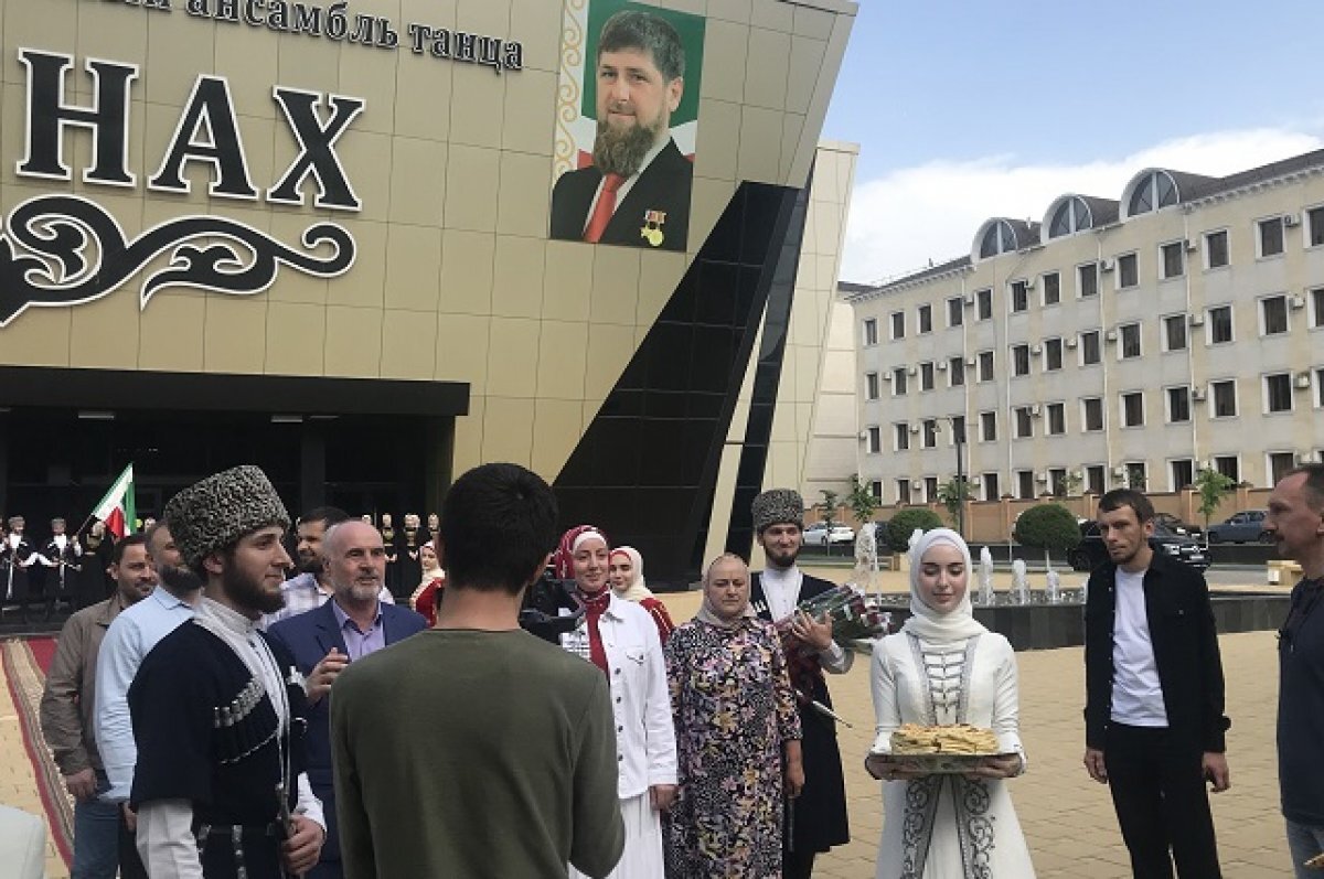    Казачий ансамбль из Ставрополя выступил в Грозном с ответным концертом