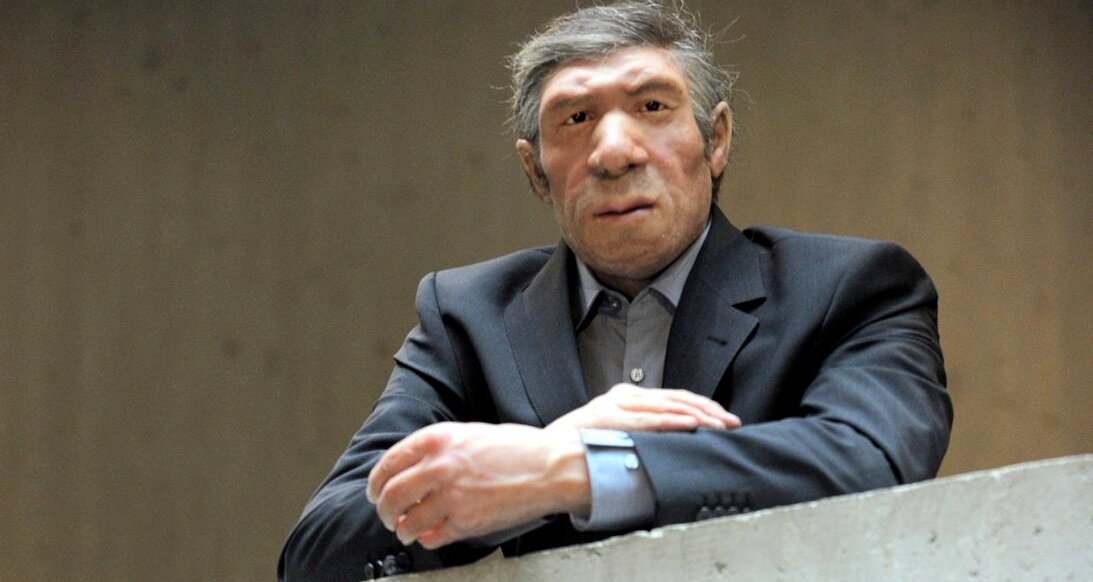 Чиновник из неандертальца получился бы никудышный. А вот художник или мастер - легко! 