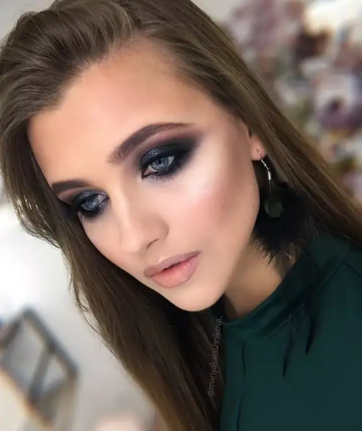 Вечерний смоки айс макияж