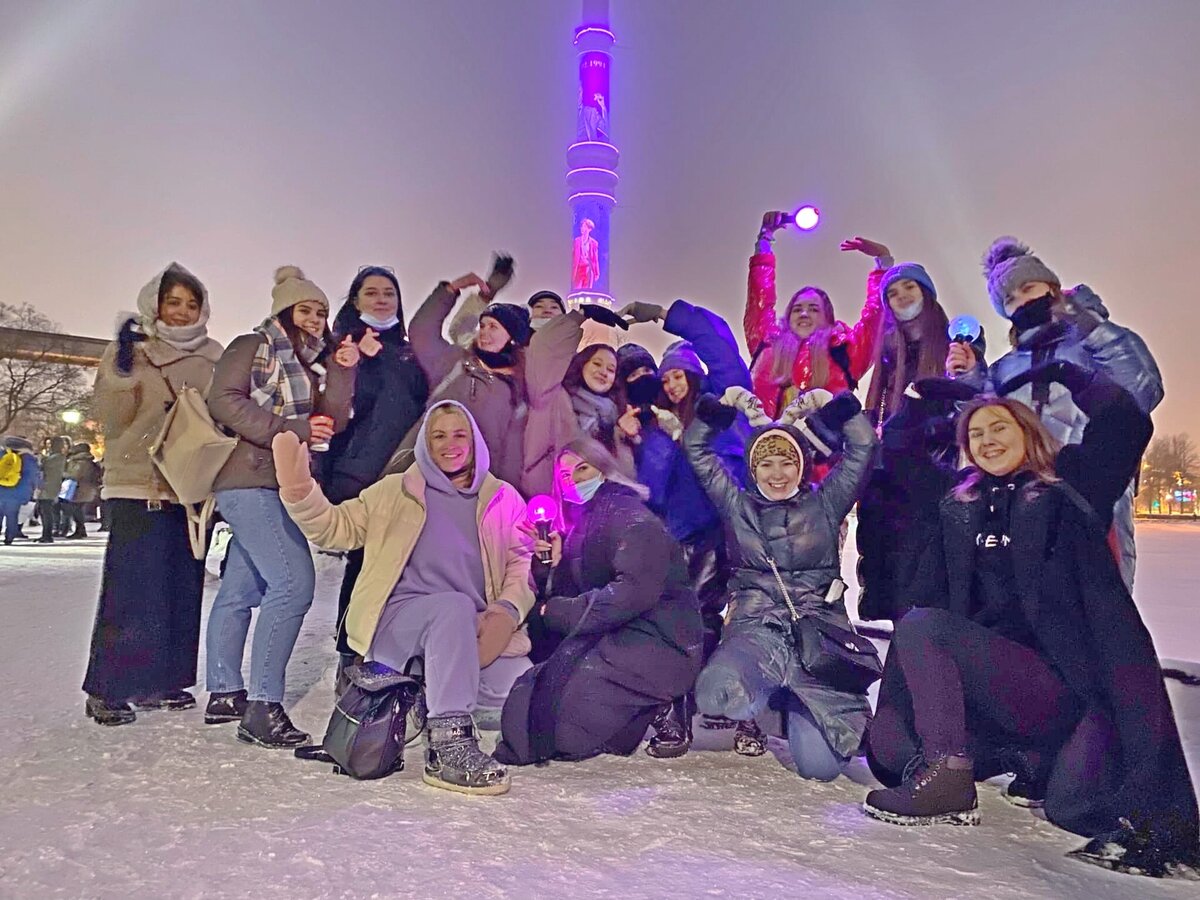 Никакой мороз не страшен, если твое сердце полно любви! Останкино шикарно! Фото из ВК группы BTSforia