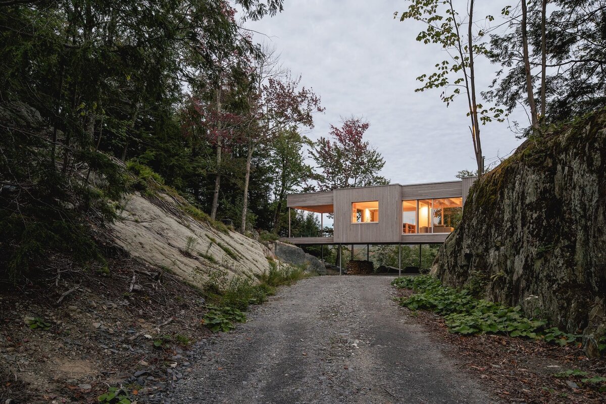 Лесной дом I в Ист-Болтоне, Канада, автор - Натали Дионн