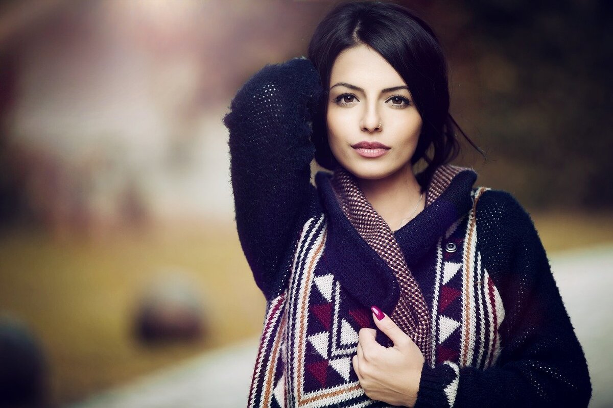 "Говорите, вас поддерживают? Нужно подумать... " Изображение Pana Kutlumpasis с сайта Pixabay. Используется по лицензии Simplified Pixabay License