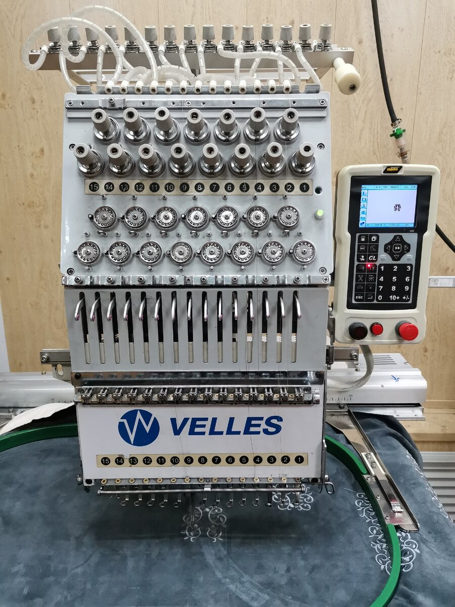 Вышивальная машинка 