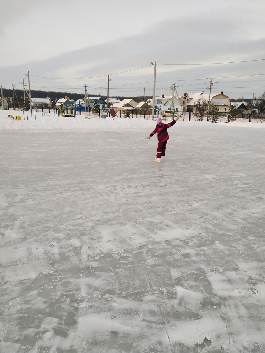 Наш активный отдых на свежем воздухе. Мороз -15, а нам так жаркооо