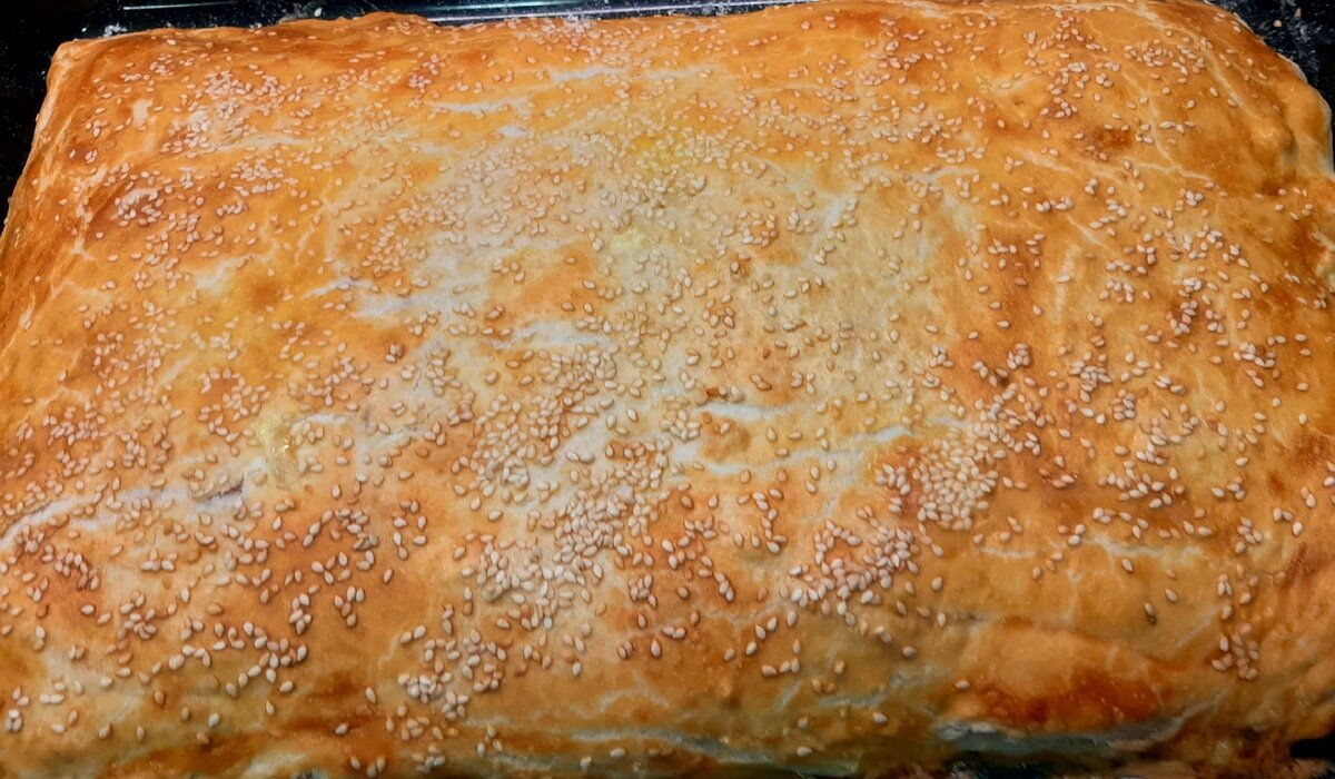 Мясной пирог из слоенного теста! Как быстро и вкусно удивить семью и гостей!
