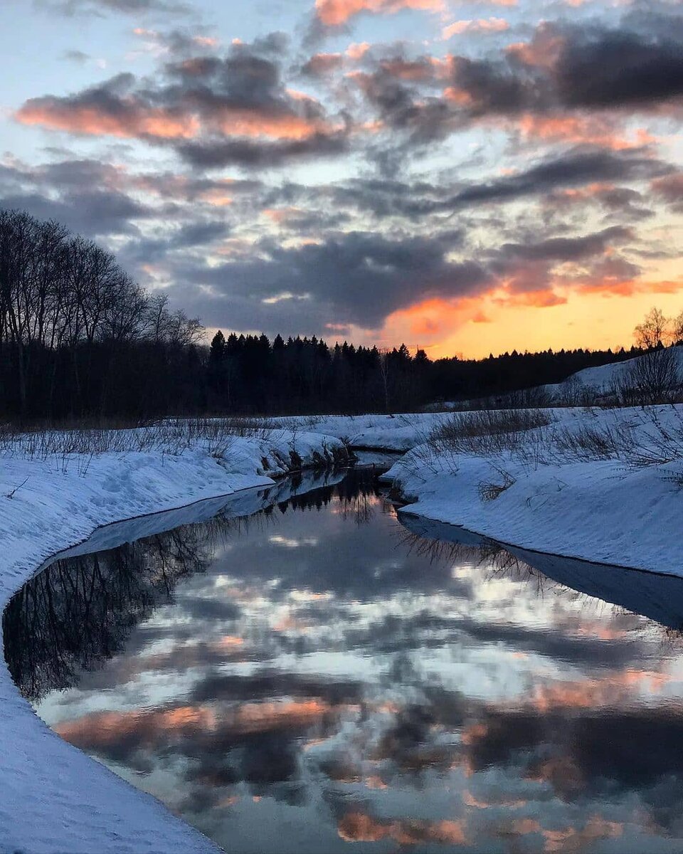 Закат над рекой Пажа. Радонеж. 📷 @zvonarev_alex