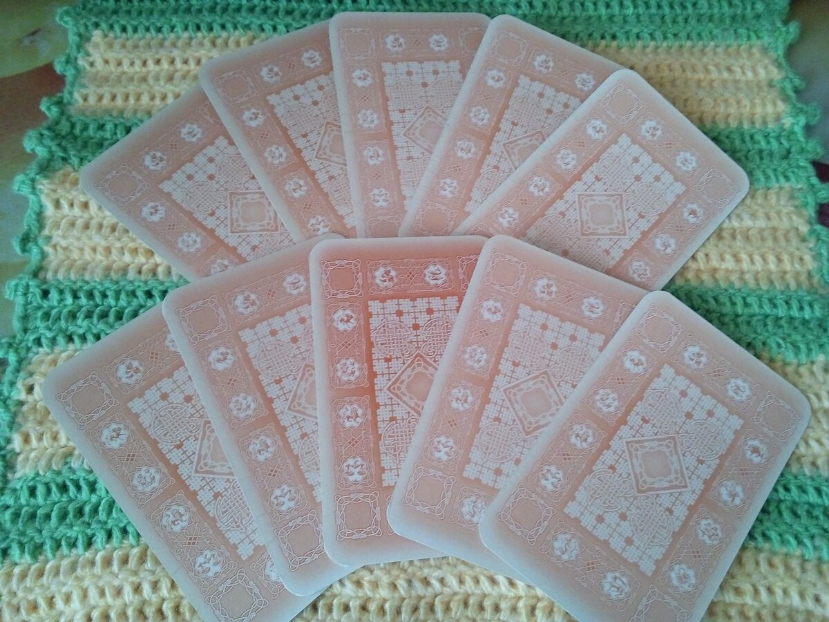 Закрытые 10 вариантов прогноза. Выбор вариантов слева-направо и сверху-вниз. Фото автора