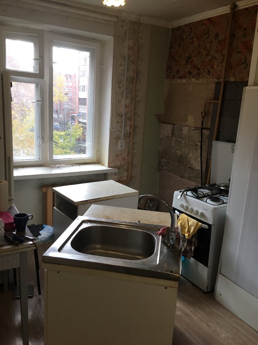 Кухня до ремонта. Совдепия