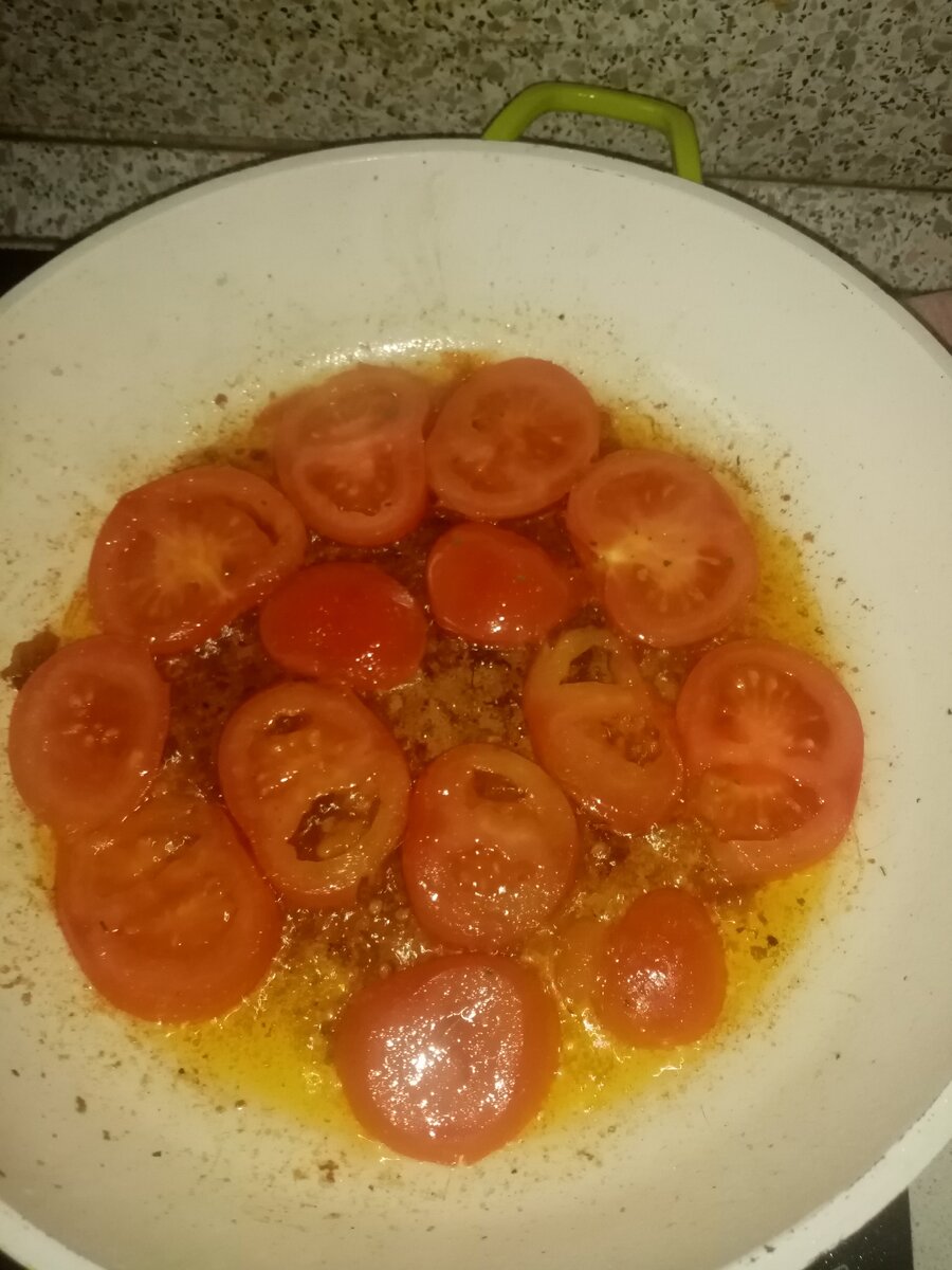 Помидорки с чесноком и розмарином