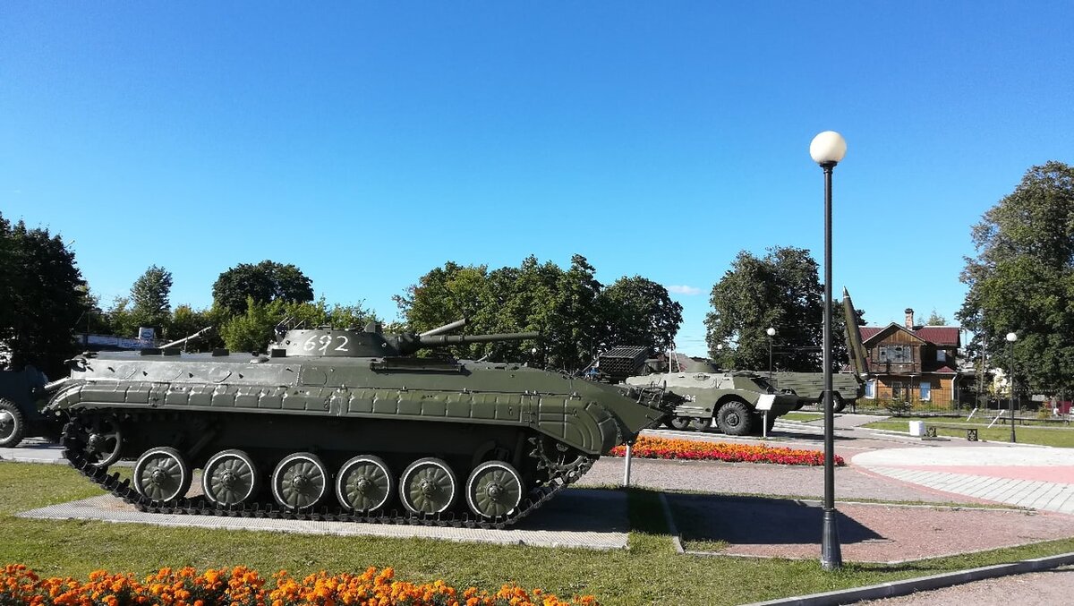 Техника в парке "Патриот"