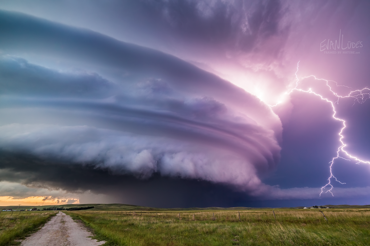 Автор: Evan Ludes  Источник: www.deviantart.com/framedbynature