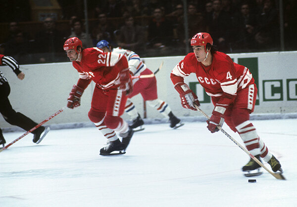 Изображение с яндекс.картинки (матч СССР-Чехословакия на ОИ-76)