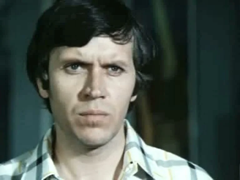 Владлен Бирюков. Кадр из фильма "Молодая жена".