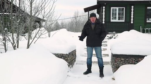 Всё-таки не выдержали. Мы всей семьёй уехали из деревни в город.