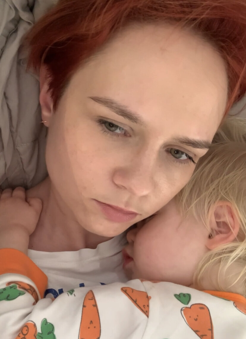 Мы не пропали. Просто в таком тесном контакте я с Сашей уже третий день. Поэтому соц сети пока ушли на второй план.