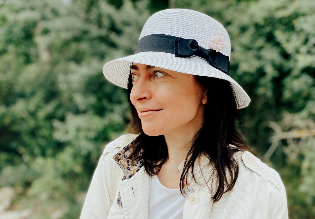 Дети в школе 5 в. Костромская модельная библиотека. Фон для презентации школа. Имидж современного библиотекаря. Модельная библиотека в галиче костромской области.