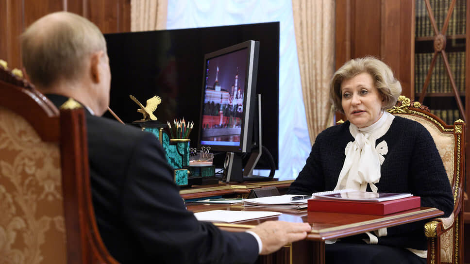 Фото: пресс-служба президента РФ📷Президент России Владимир Путин и главный государственный санитарный врач России Анна Попова