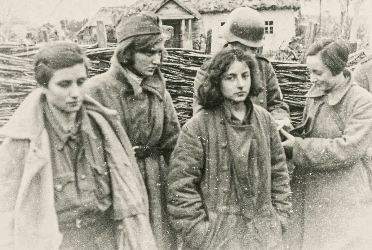 Женщины военнопленные 1941 год