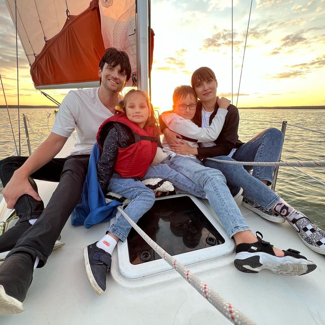 Дмитрий Колдун с семьей