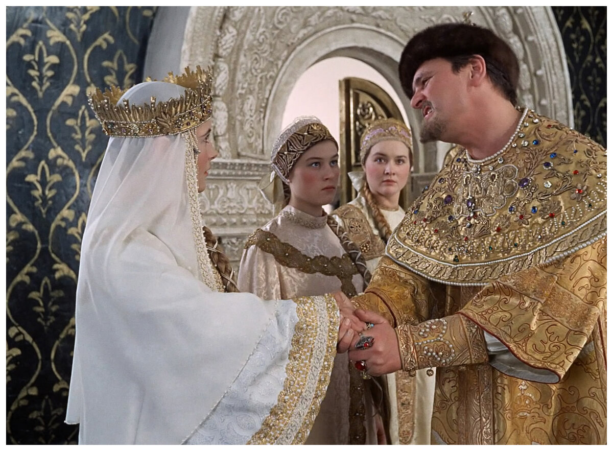 Марфа Васильевна в к/ф "Иван Васильевич меняет профессию" 