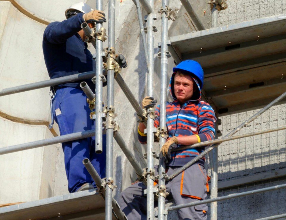 Капремонт в каких городах. Капремонт многоквартирного дома. Фонд капремонта. Капитальный ремонт 5. ЖКХ кап ремонт прикол.