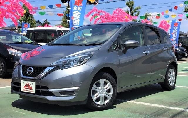 Фото внешности и салона, листайте.