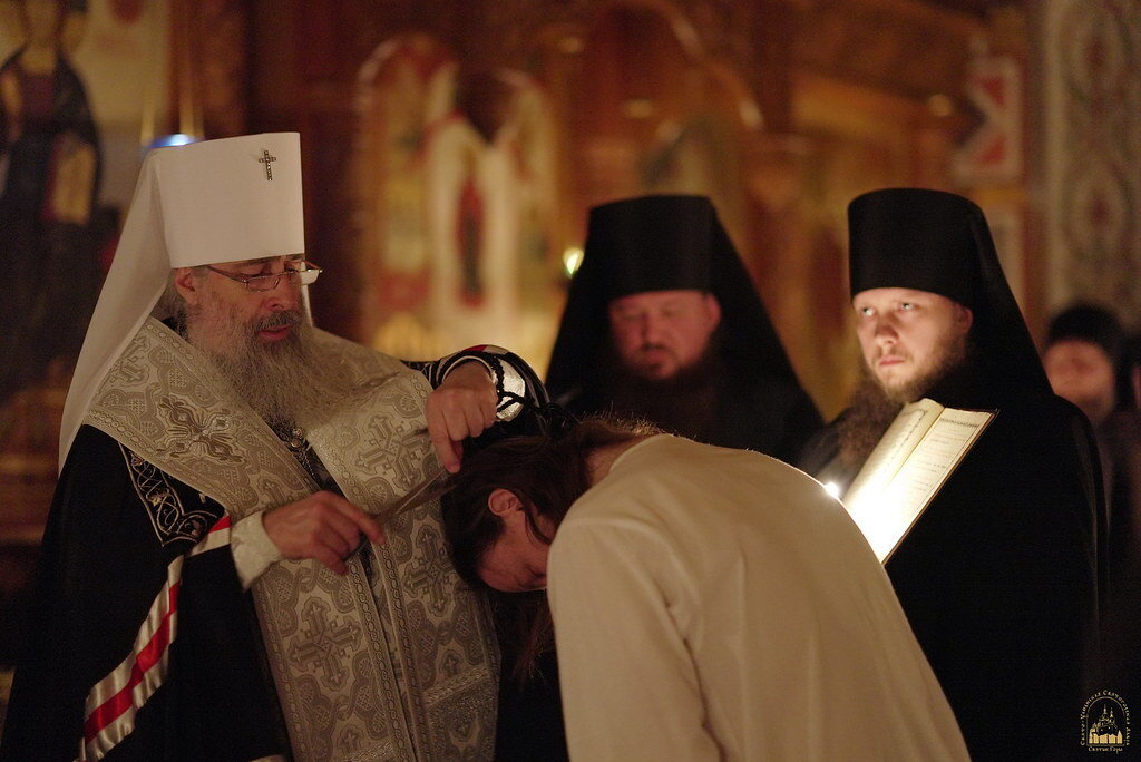 Монашеский постриг