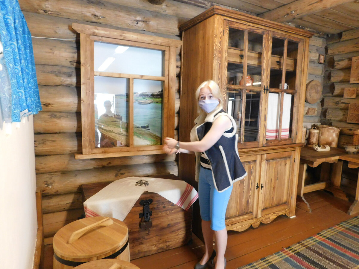 Экскурсовод детально рассказывает, как именно делали тверские пряники. Фото автора.