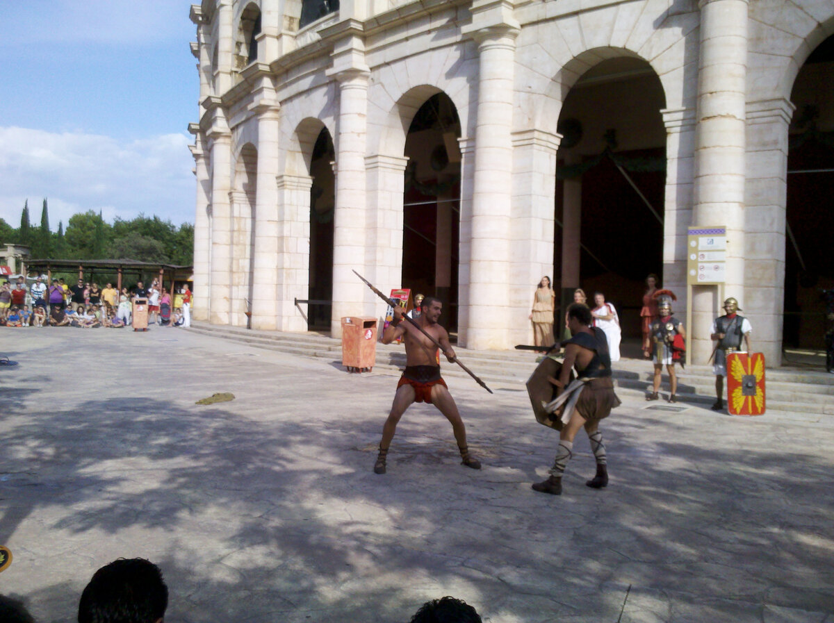 Шоу в парке Terra Mitica