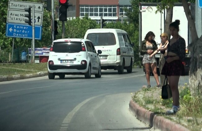 фото из ВК - девочки работают