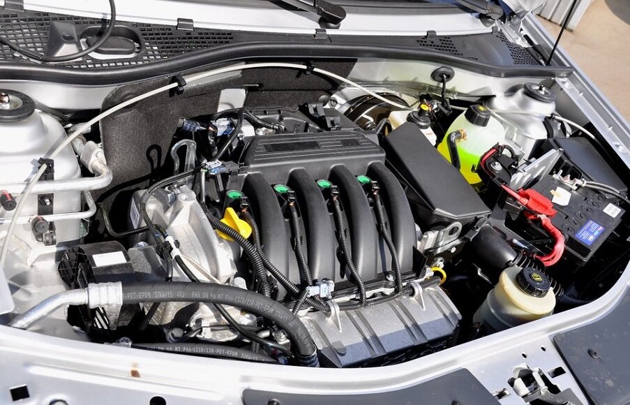 Замена масла в 8-клапанном двигателе и масляного фильтра Renault Logan/Sandero