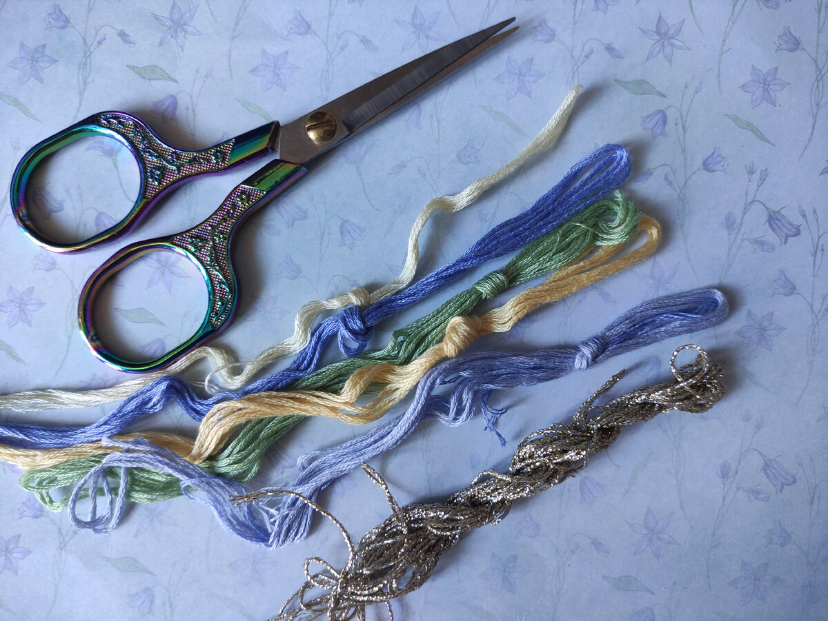 Ниточки из набора для вышивки Dimensions номер 72598, серия Daydreams