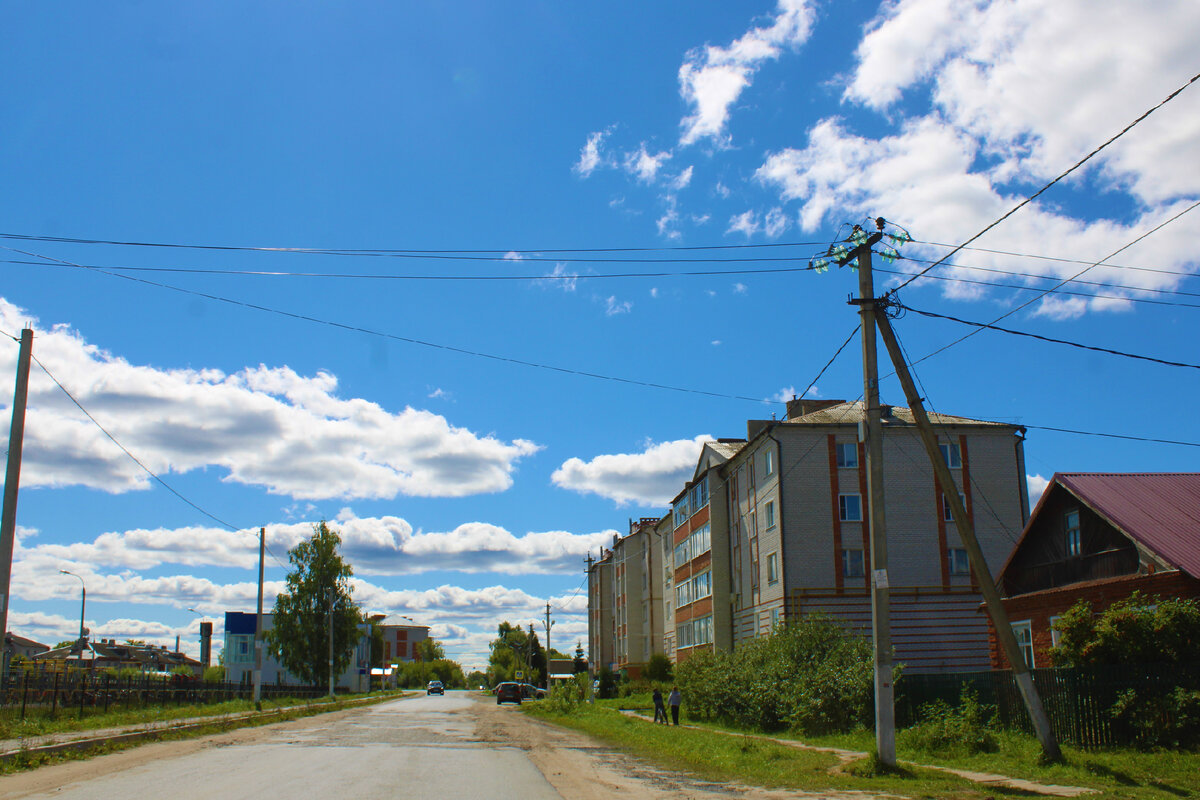 Хлеб и лес крестьян по железной дороге в Москву. Как сейчас выглядит  старинный поселок Чувашии — Ибреси | Под зонтиком | Дзен