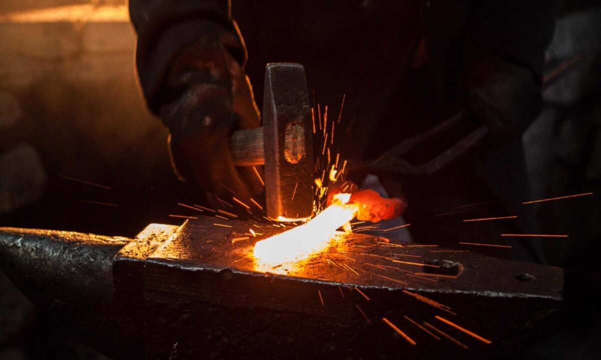 Процесс ковки металла!!!.