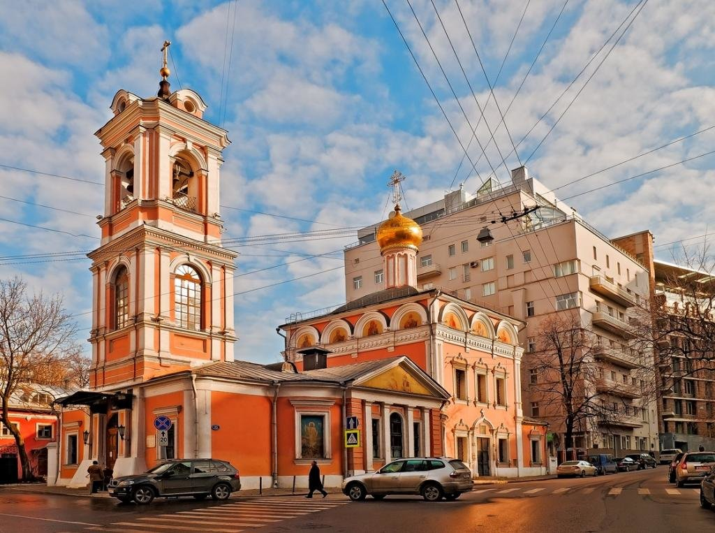 Храм Воскресения Словущего на Успенском Вражке. Источник «ПО СЛЕДАМ СПИРИДОНА ТРИМИФУНТСКОГО», http://www.mittur.ru/odnodnev/2750/