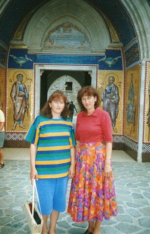 У входа в монастырь Киккос