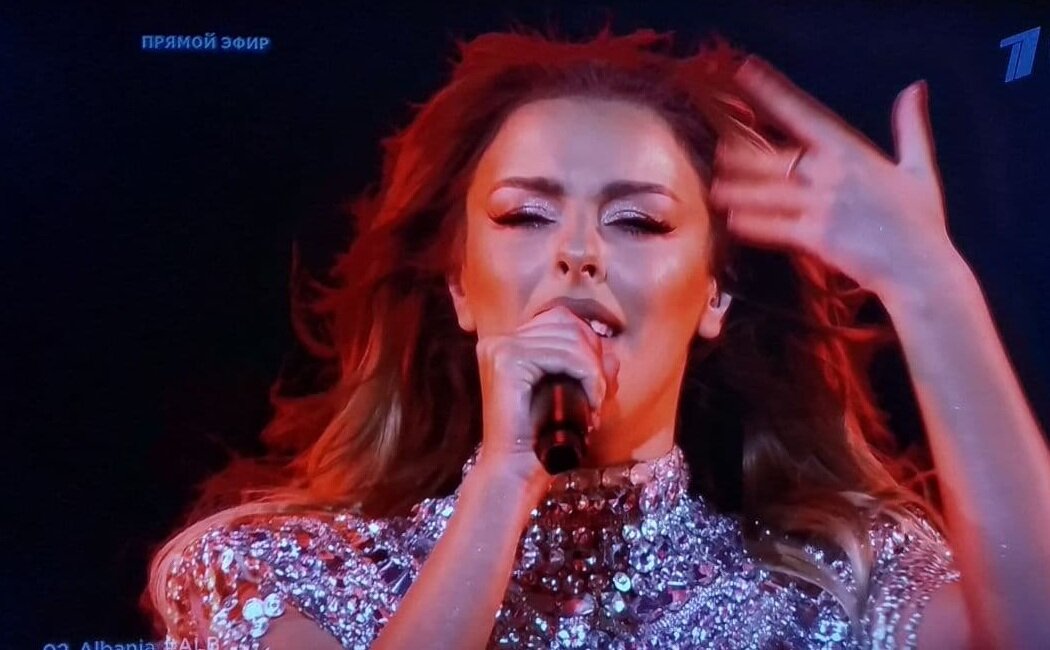 Anxhela Peristeri	"Karma"