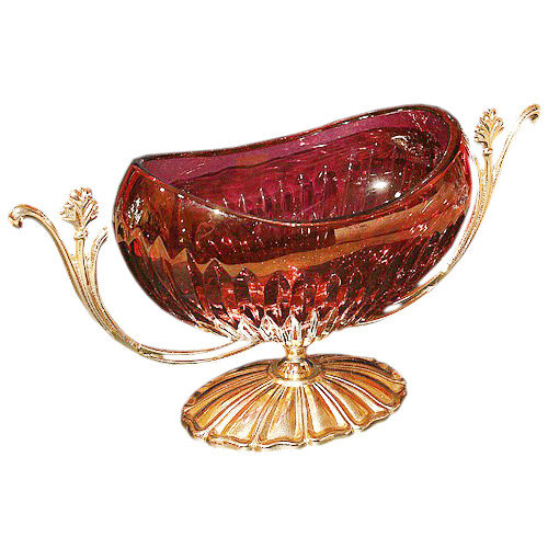 Ваза Красота   -  Страна производства	Италия.     Производитель	Cre Art.     Материал	Хрусталь.     Размер	17 х 31 см.
