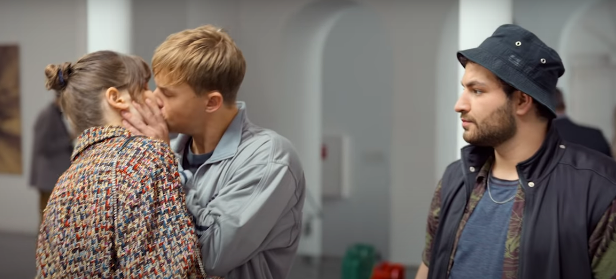 Кадр из х/ф "Изи и Осси"