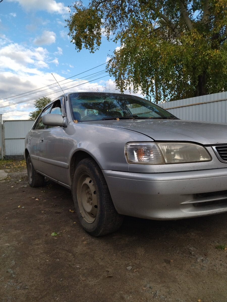 Toyota Corolla.1.5 SE saloon L selection