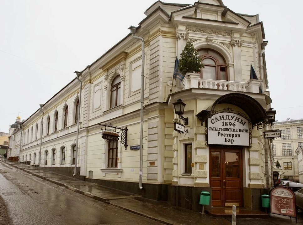 Дом построен по проекту архитектора Бориса Фрейденберга (фото kartarf.ru)  