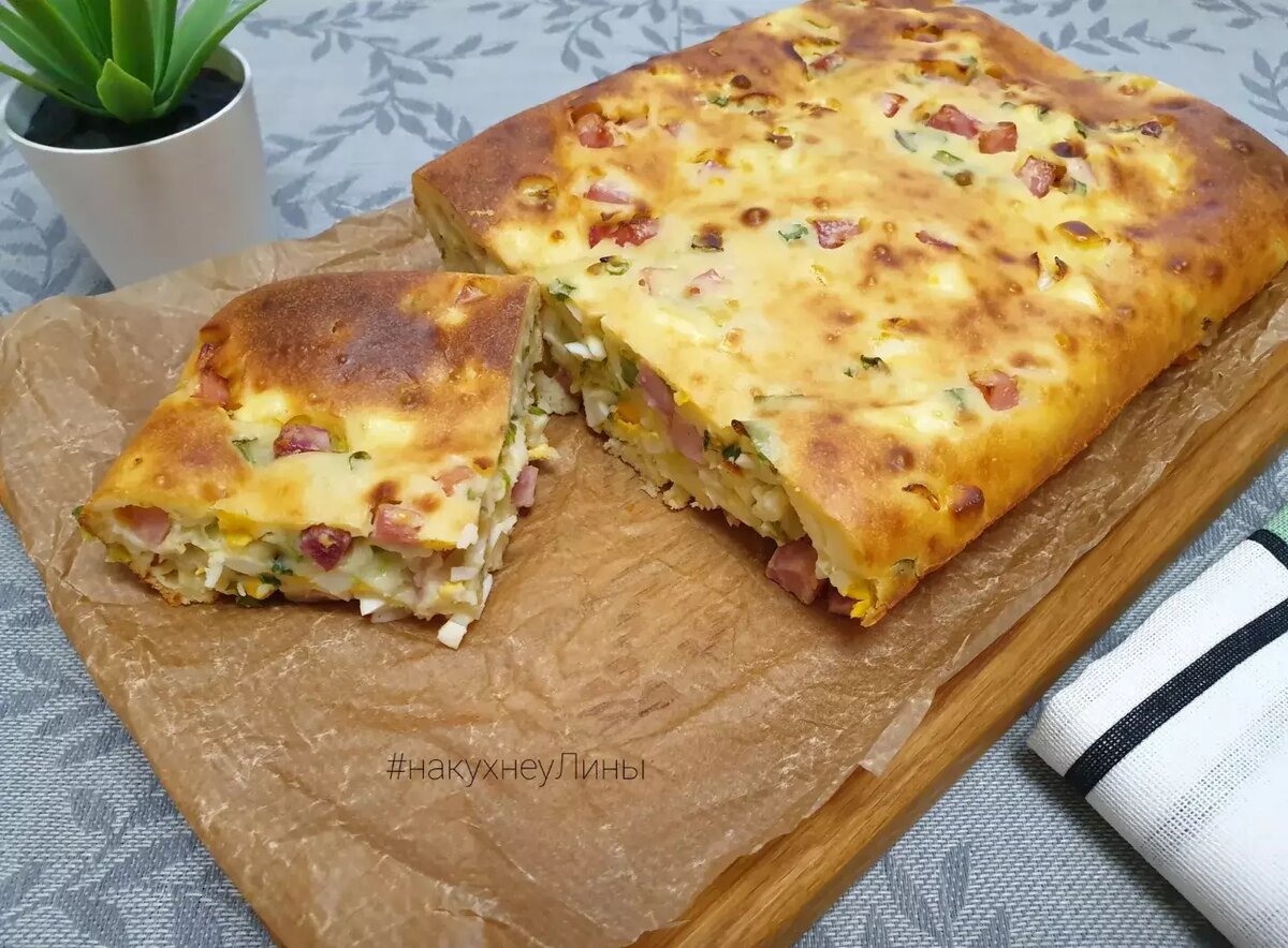 Заливной пирог с ветчиной, яйцом и зелёным луком 🥧 | Овкусе.ру -  Ежедневная готовка в радость! Пошаговые рецепты с фото | Дзен