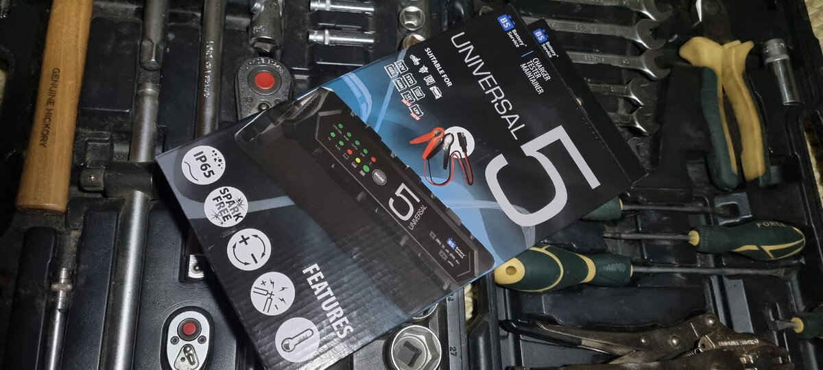 Зарядное устройство Battery Service Universal 5, BS-C5