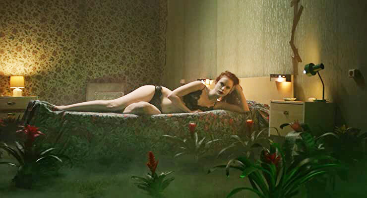 Кадр из фильма Hotel Poseidon. Режиссер: Stefan Lernous. Оператор: Герт Верстрате. Производство: Abattoir Fermé, Potemkino Port