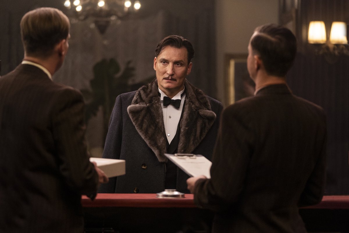 Кадр из фильма "Королевская игра", 2021 г.