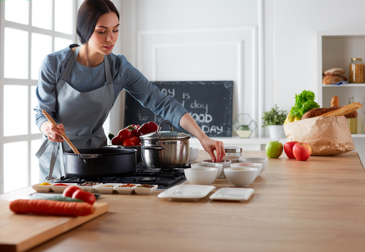     Готовь как шеф: 12 кулинарных хитростей профессиональных поваров