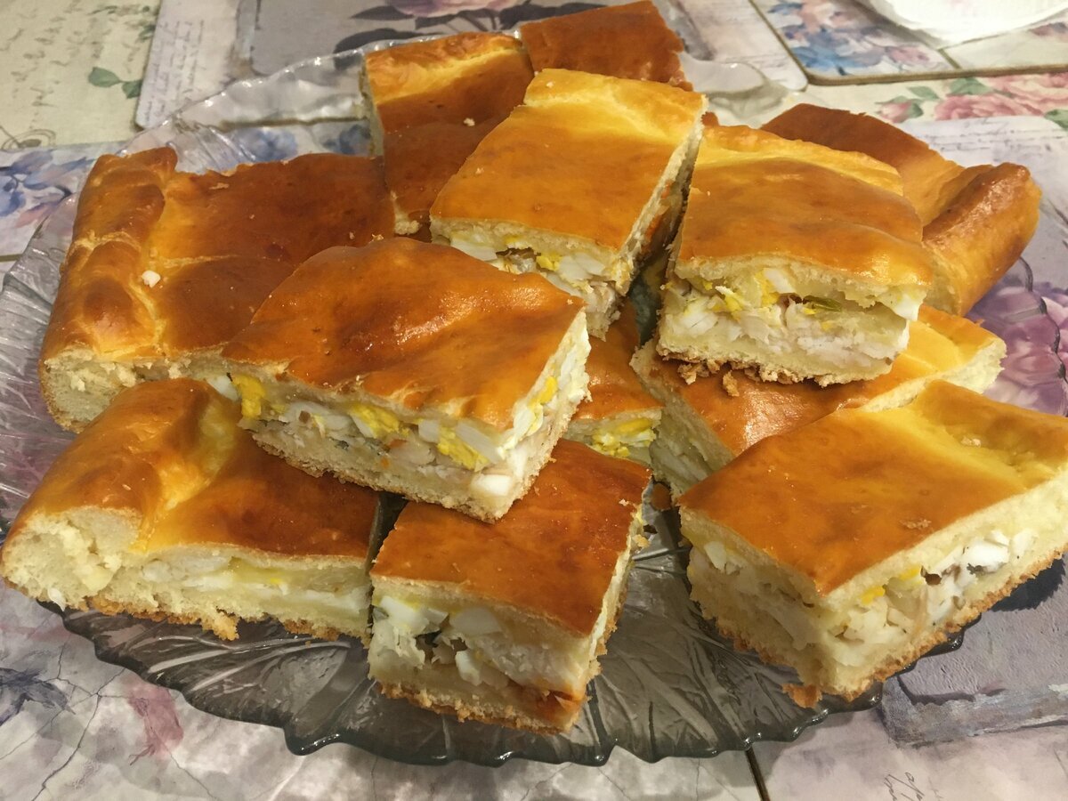 Пирог рыбный, почти сибирский. Но, бабушка бы не одобрила | Вкусная еда без  труда | Дзен