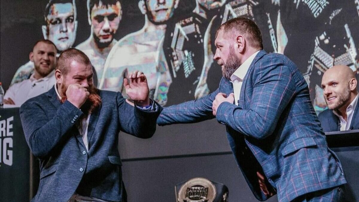    Вячеслав Дацик и Александр Емельяненко© Hardcore Boxing